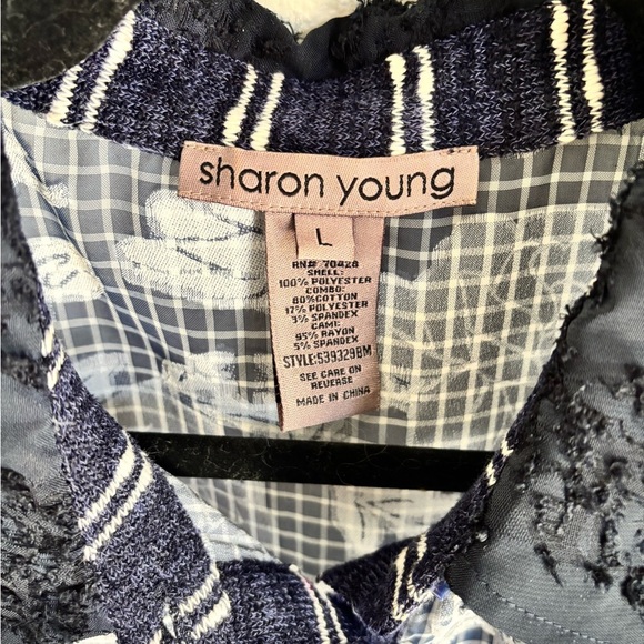 Sharon Young Navy & White Sheer Floral Button Down Blouse - Size L - Picture 3 of 9